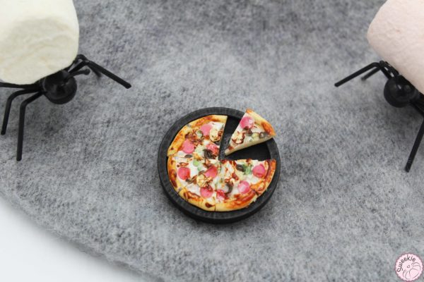 Assiette de pizza (broche)